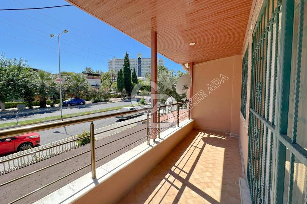 Kuşadası Kadınlar denizinde Ticari & Konut Kullanımına Uygun 3+1 Villa