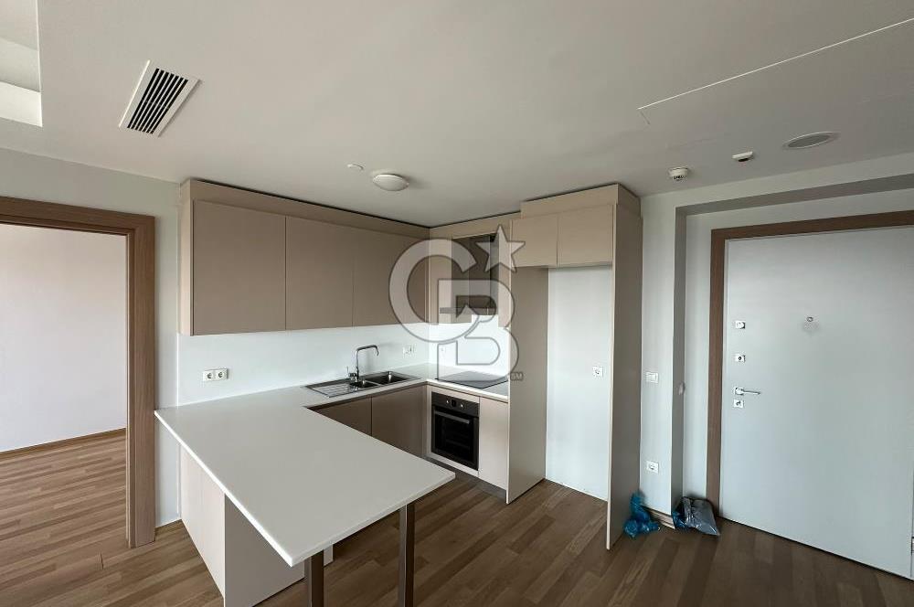 MASLAK 1453´TE 29.KATTA ORMAN MANZARALI BÜYÜK TİP 1+1 DAİRE