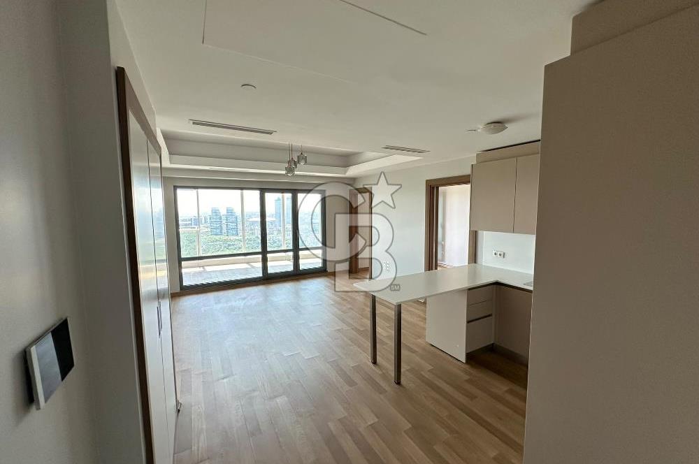 MASLAK 1453´TE 29.KATTA ORMAN MANZARALI BÜYÜK TİP 1+1 DAİRE