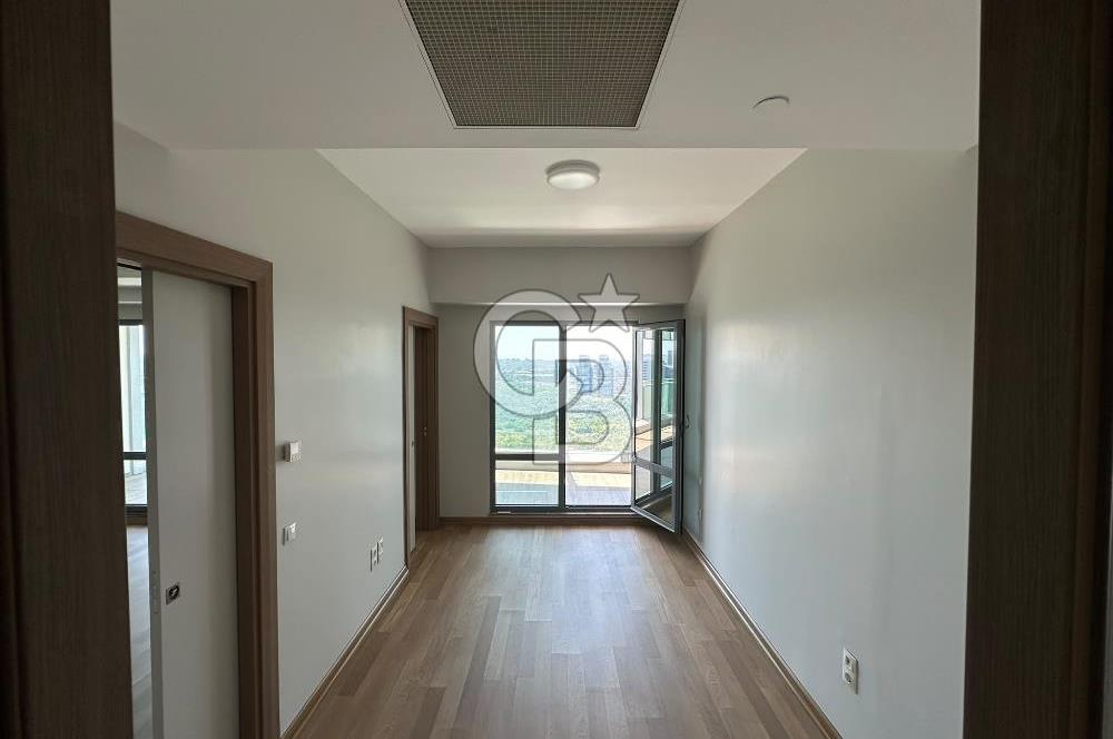 MASLAK 1453´TE 29.KATTA ORMAN MANZARALI BÜYÜK TİP 1+1 DAİRE