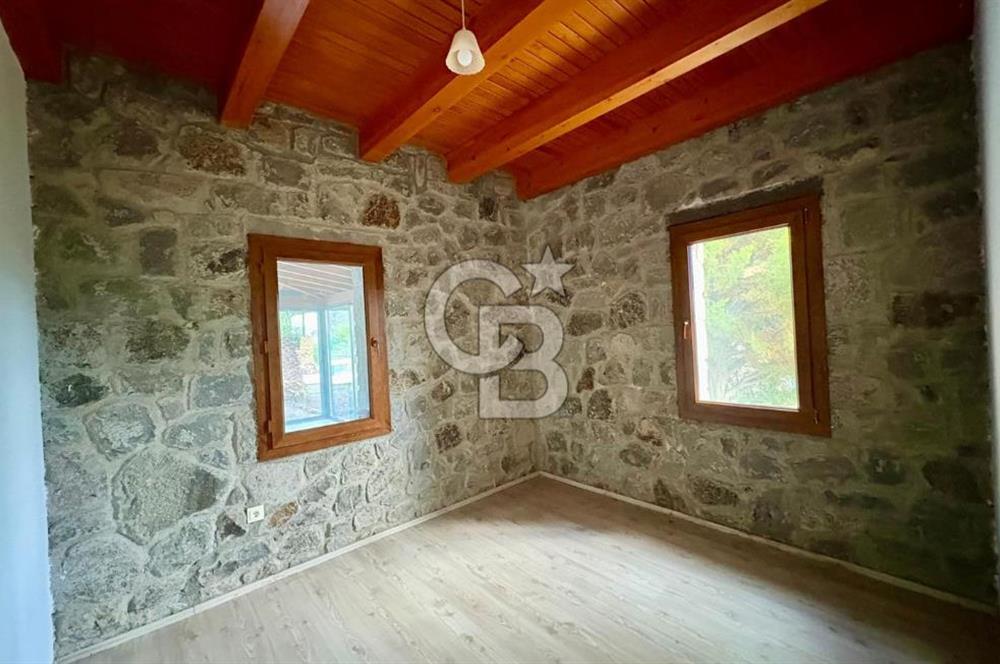 KONACIK PEDASA 3+1 KİRALIK TAŞ VİLLA