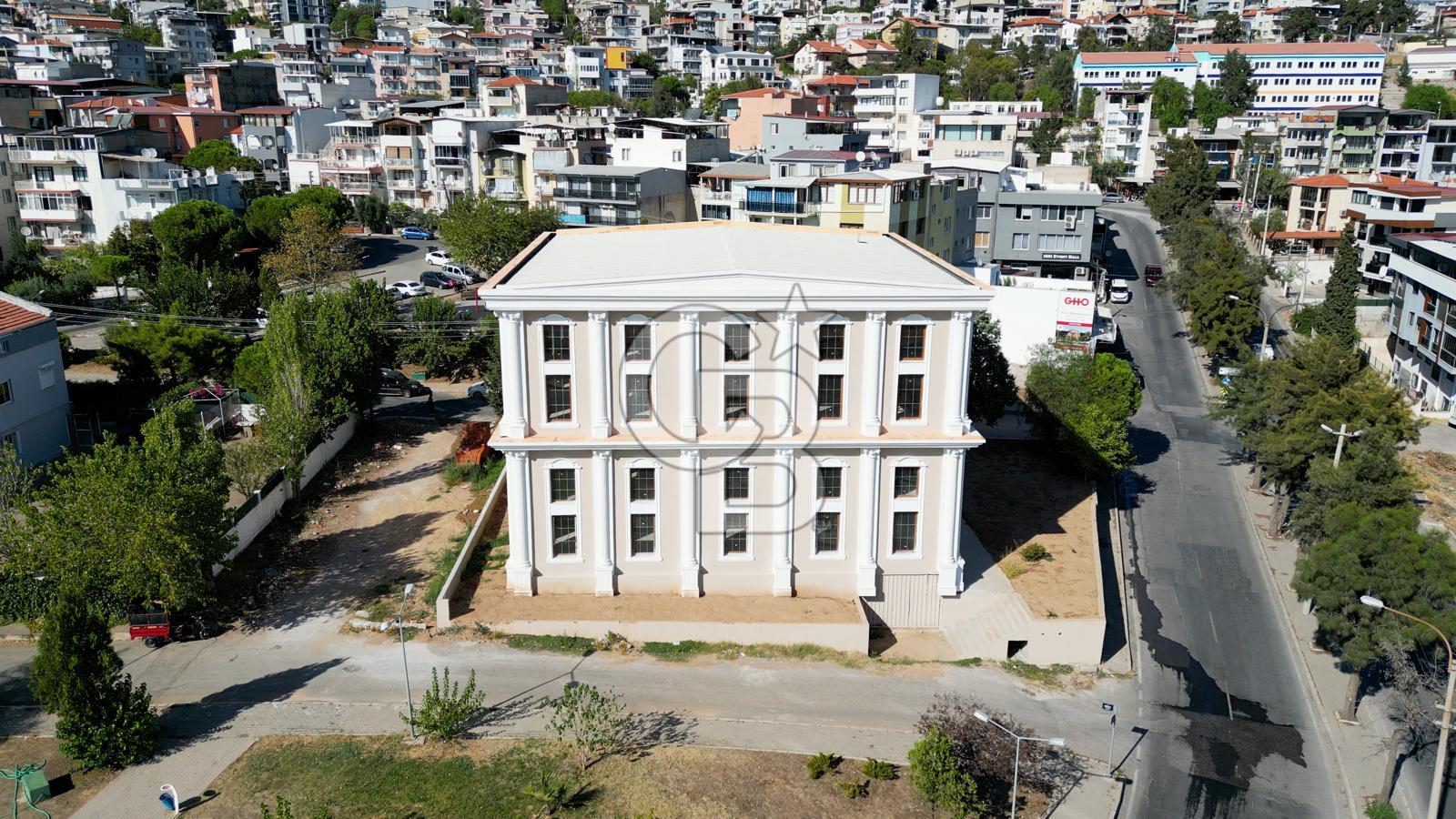 İZMİR BORNOVA KİRALIK TİCARİ BİNA