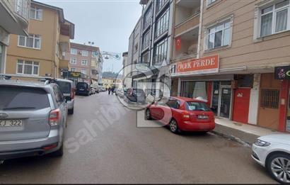 KANDIRA ÇARŞI MAHALLESINDE SATILIK 3+1 DAİRE