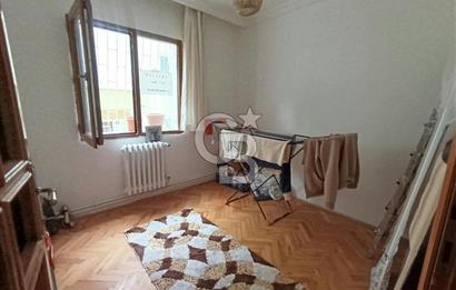 NACİ ÇAKIR MAHALLESİNDE MÜKEMMEL LOKAYONDA SATILIK 3+1 DAİRE