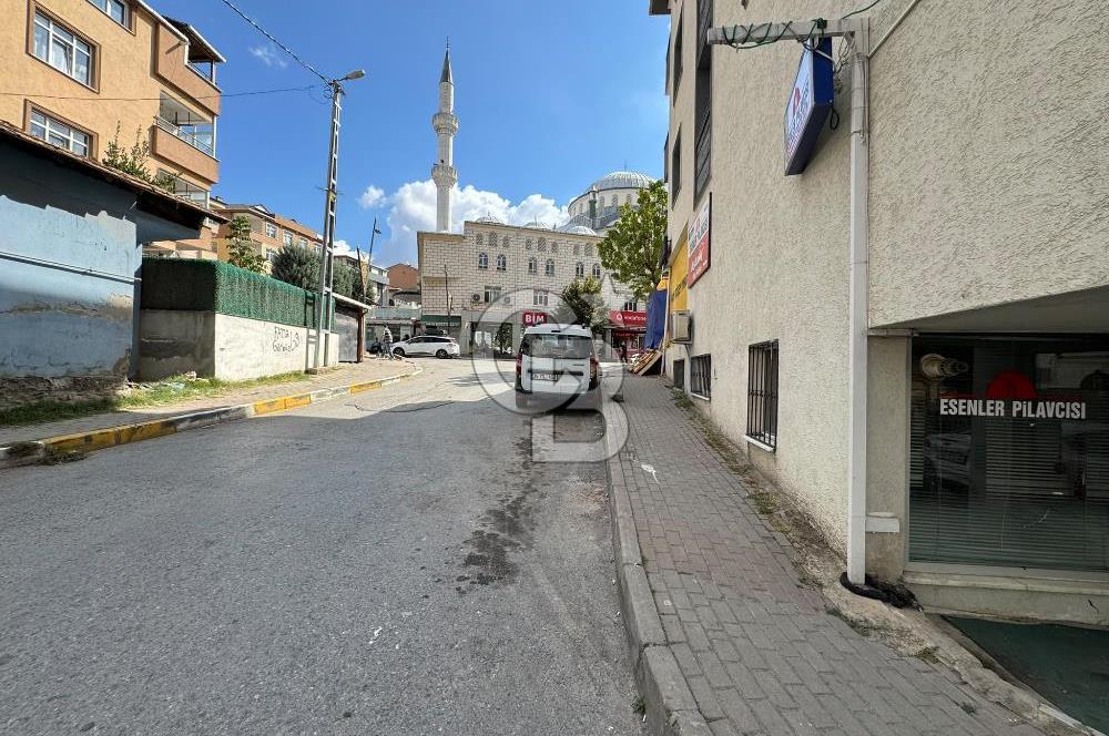 PENDİK ESENLER'DE İÇİNDEKİLERLE BERABER SATILIK DÜKKAN