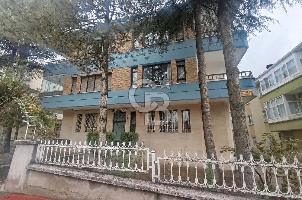 NACİ ÇAKIR MAHALLESİNDE MÜKEMMEL LOKAYONDA SATILIK 3+1 DAİRE