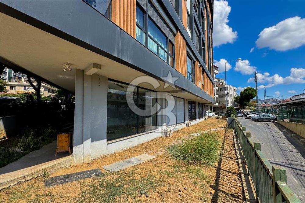 KÜÇÜKYALI MARMARAY'IN DİBİNDE 180 M2 KİRALIK DÜKKAN