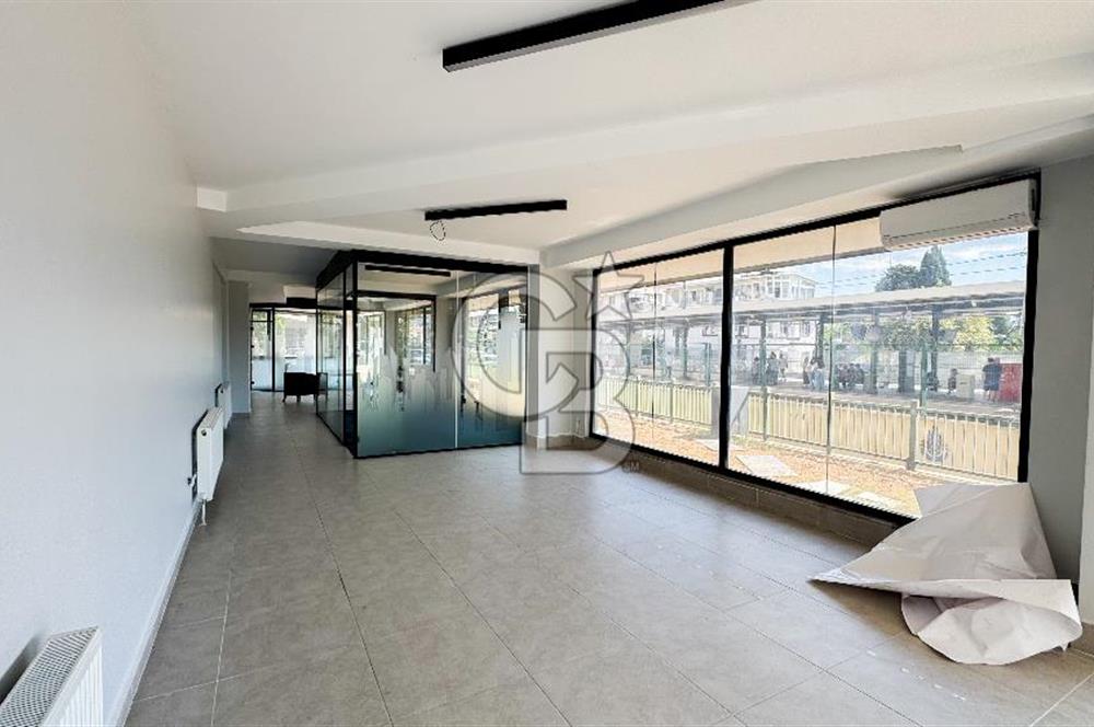 KÜÇÜKYALI MARMARAY'IN DİBİNDE 180 M2 KİRALIK DÜKKAN