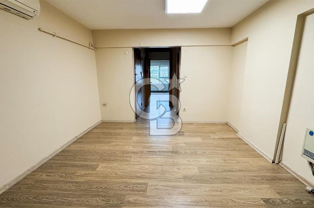 23 NİSAN CD. ÜZERİNDE 1+1 KİRALIK BÜRO&OFİS