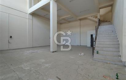 ADANA YEŞİLOBA DA ORTA SANAYİİ SİTESİNDE SATILIK DÜKKAN