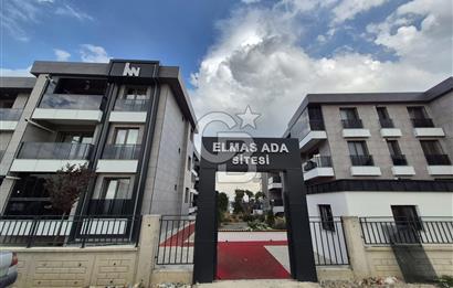 İNCEK TAŞPINAR ELMAS ADA SİTESİ'NDE SATILIK 1+1 DAİRE