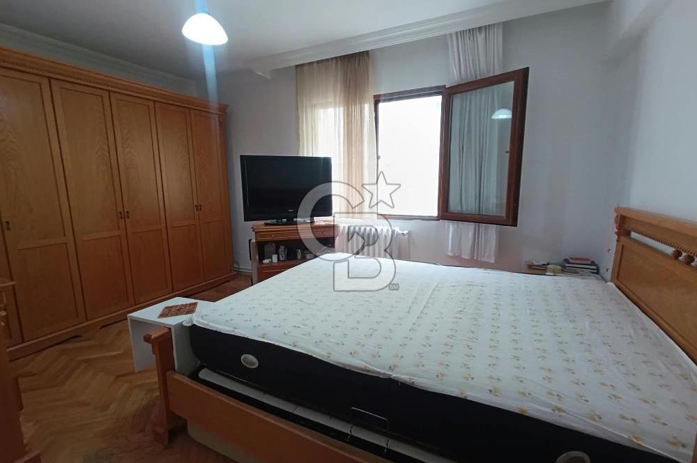 NACİ ÇAKIR MAHALLESİNDE MÜKEMMEL LOKAYONDA SATILIK 3+1 DAİRE