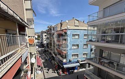 Karşıyaka Çarşı'da Tadilatlı 2+1 Daire