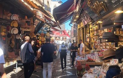 Kapalı Çarşı Girişinde, Prestijli, Satılık Depolu Dükkan