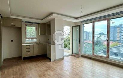 Bağdat Caddesi'nde Komple Kiralık Sıfır Prestijli Bina