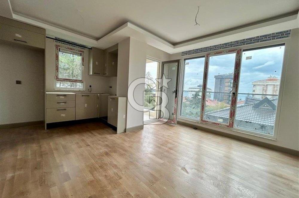 Bağdat Caddesi'nde Komple Kiralık Sıfır Prestijli Bina