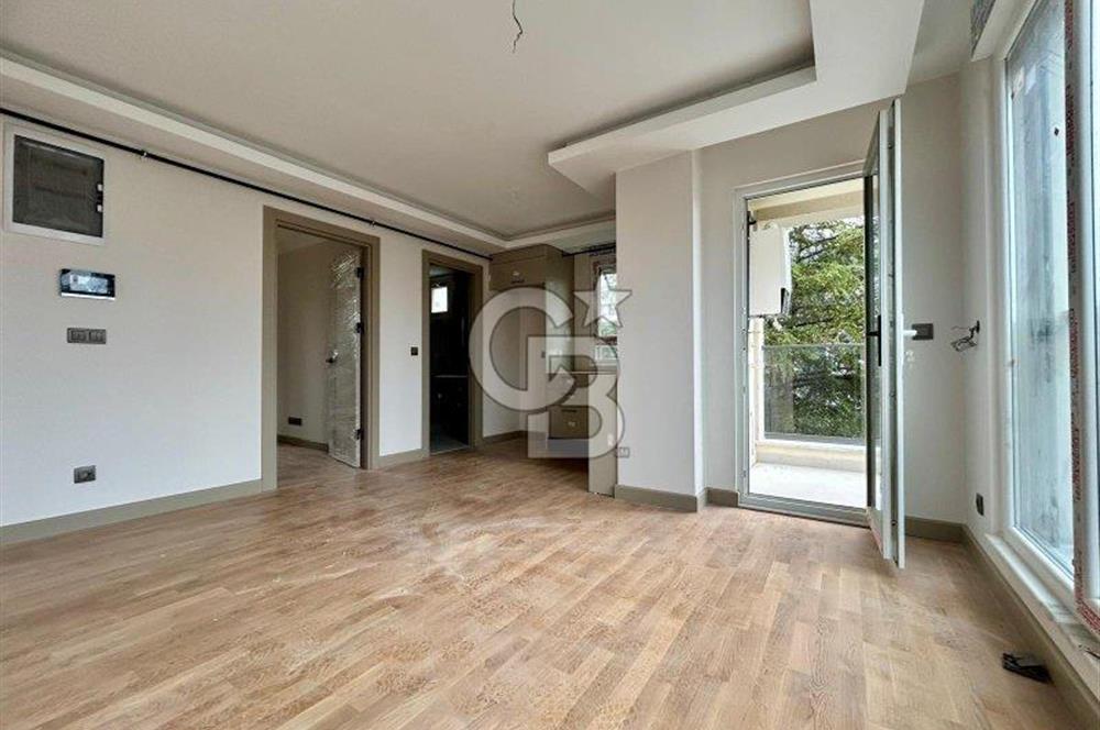 Bağdat Caddesi'nde Komple Kiralık Sıfır Prestijli Bina