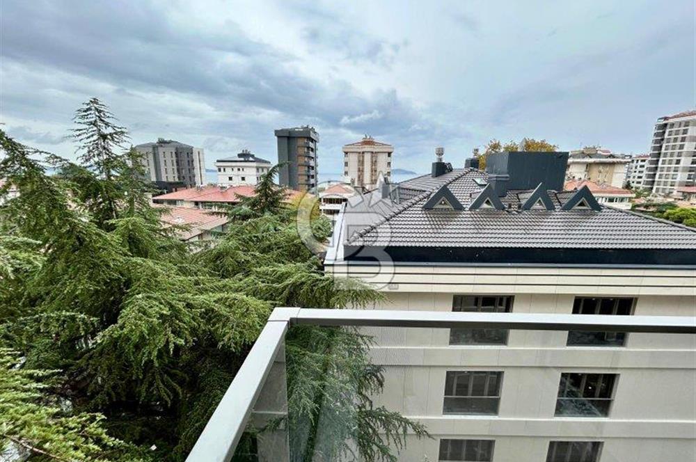 Bağdat Caddesi'nde Komple Kiralık Sıfır Prestijli Bina