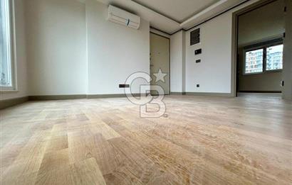 Bağdat Caddesi'nde Komple Kiralık Sıfır Prestijli Bina