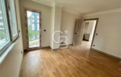 Bağdat Caddesi'nde Komple Kiralık Sıfır Prestijli Bina