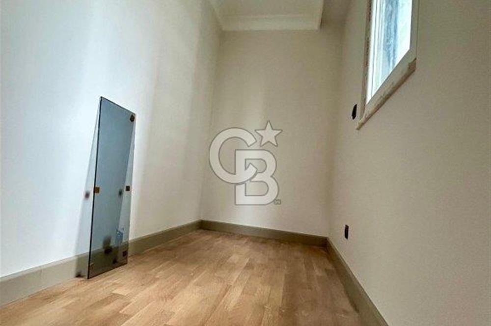 Bağdat Caddesi'nde Komple Kiralık Sıfır Prestijli Bina