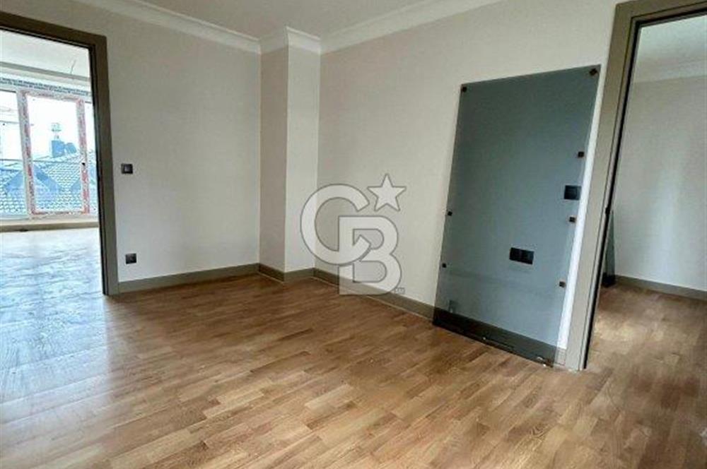 Bağdat Caddesi'nde Komple Kiralık Sıfır Prestijli Bina