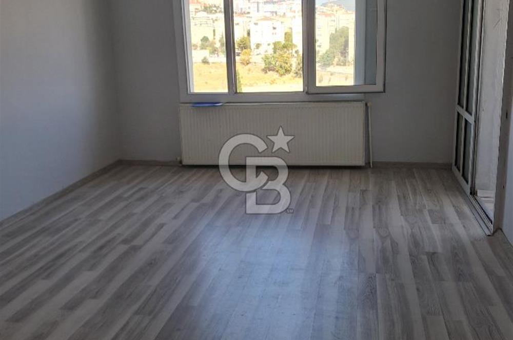 Buca Evka 1 Bölgesi Önü açık Stad Manzaralı 2+1 Satılık Daire