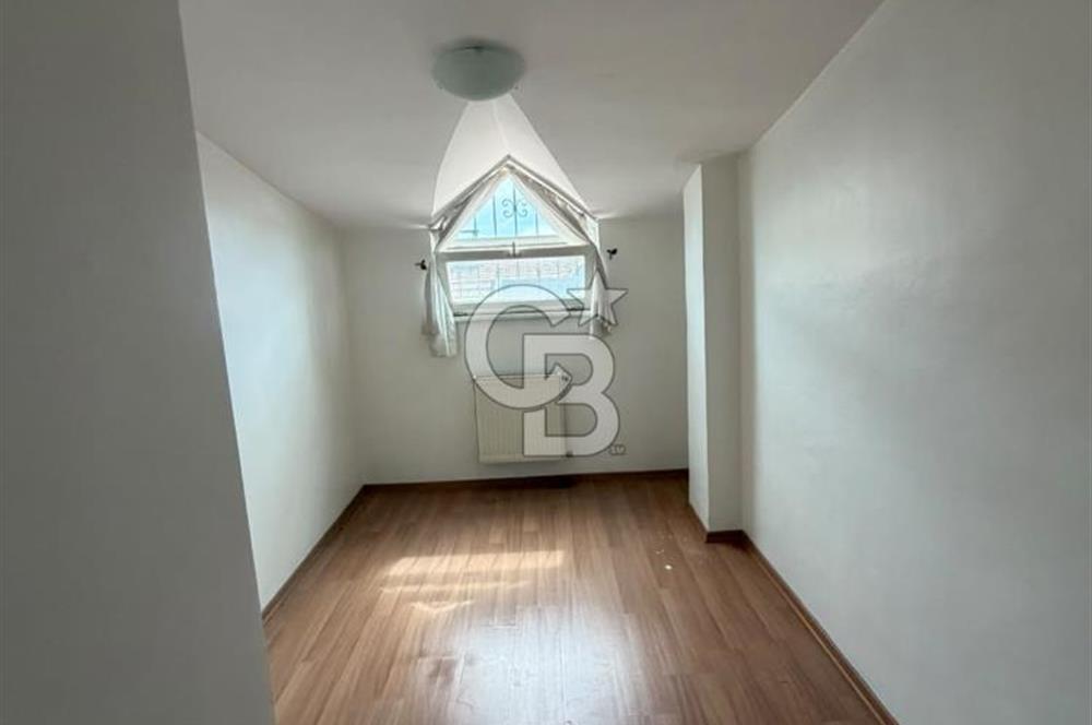 Ataşehir Yenişehir'de 5+1 Dubleks Teraslı, Çift Banyolu Daire