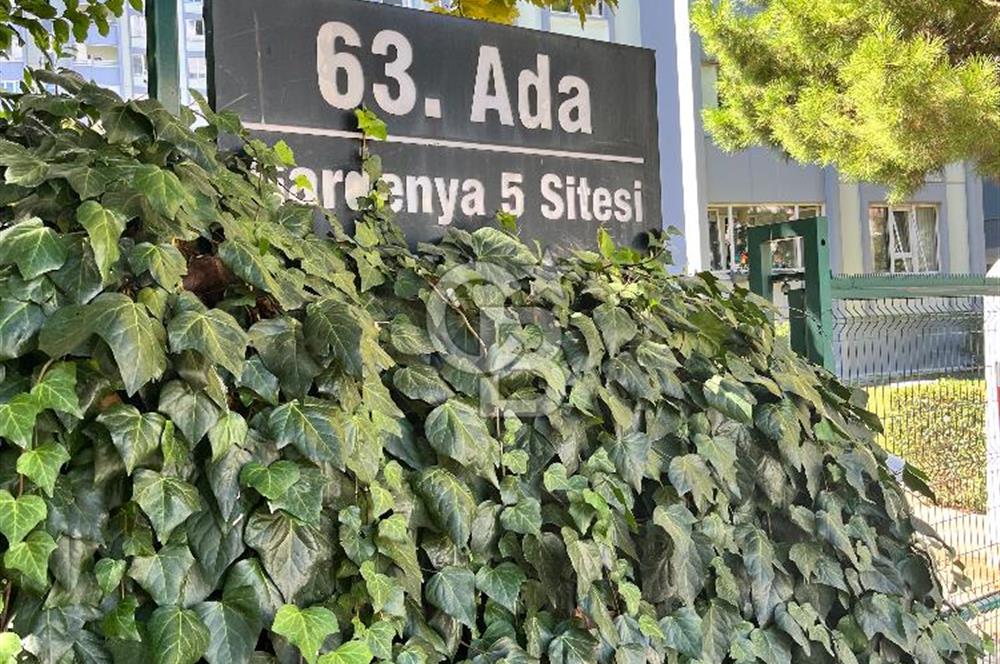 ATAŞEHİR GARDENYA 5 SİTESİNDE SATILIK DAİRE 