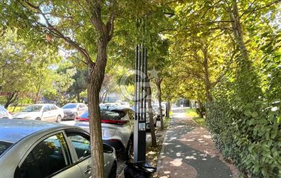 ATAŞEHİR GARDENYA 5 SİTESİNDE SATILIK DAİRE 