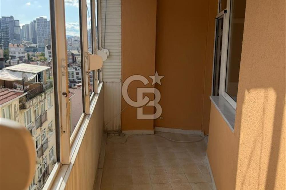 Kadıköy Acıbadem 'de 3+1 Kiralık Daire