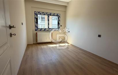 Karşıyaka Şemiklerde Satılık 1+1 Daire Oturuma Hazır