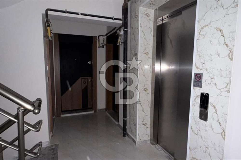 Karşıyaka Şemiklerde Satılık 1+1 Daire Oturuma Hazır