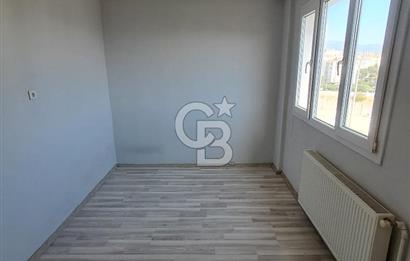 Buca Evka 1 Bölgesi Önü açık Stad Manzaralı 2+1 Satılık Daire