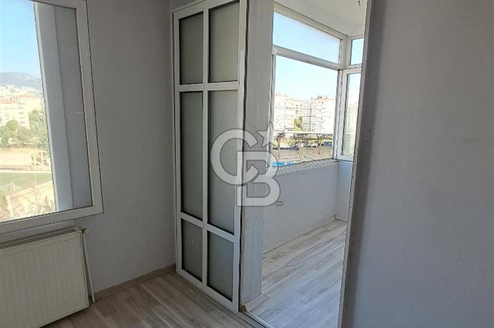Buca Evka 1 Bölgesi Önü açık Stad Manzaralı 2+1 Satılık Daire