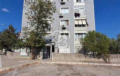 Buca Evka 1 Bölgesi Önü açık Stad Manzaralı 2+1 Satılık Daire