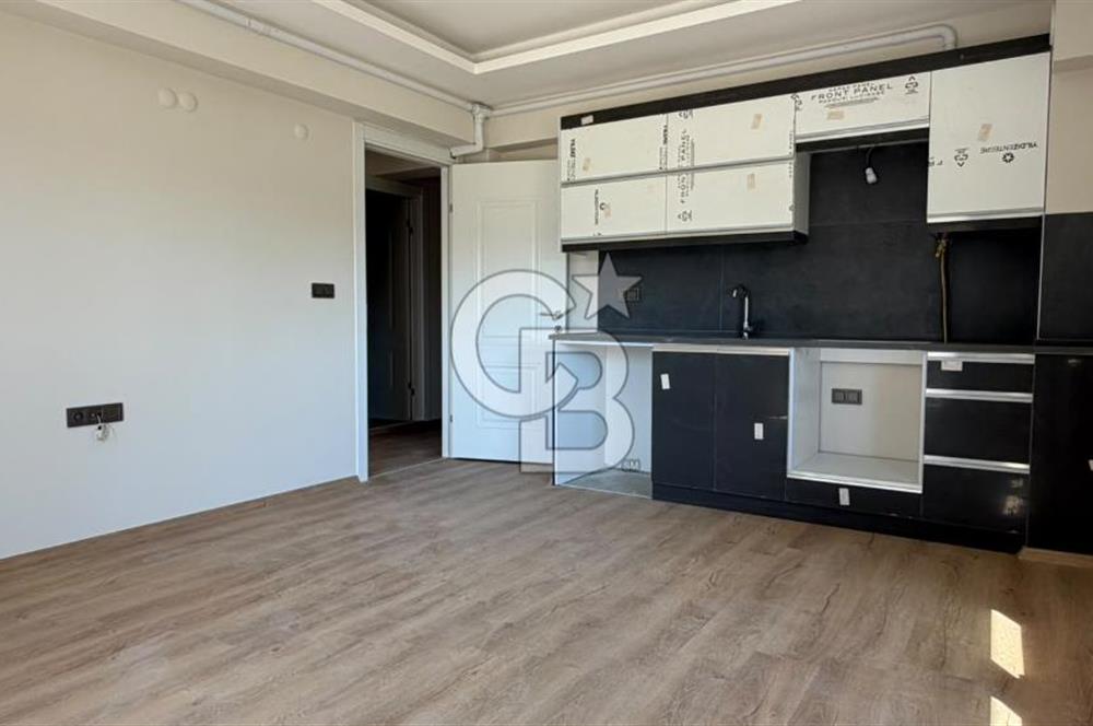 Karşıyaka Şemiklerde Satılık 1+1 Daire Oturuma Hazır