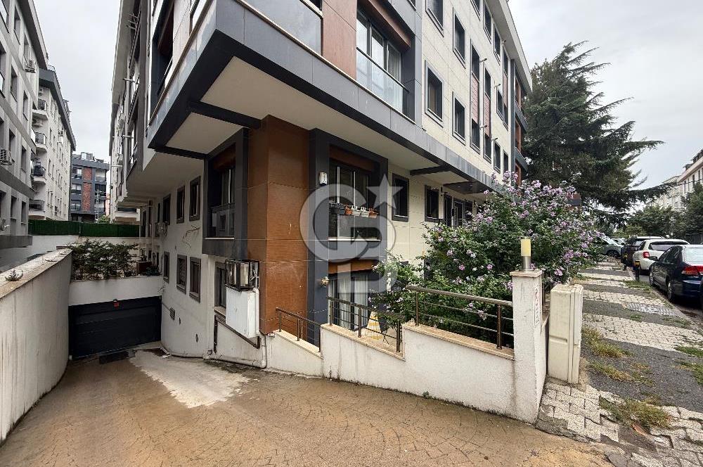 Küçükyalı Sahilde Yeni Binada Kiralık 2+1