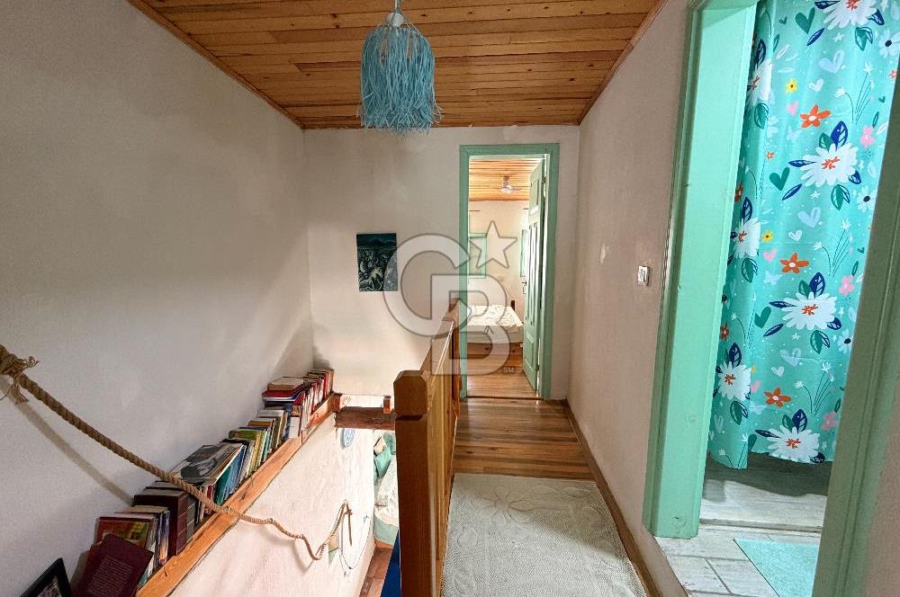 AYVALIK İSMETPAŞA’DA YENİLENMİŞ, AVLULU TAŞ EV
