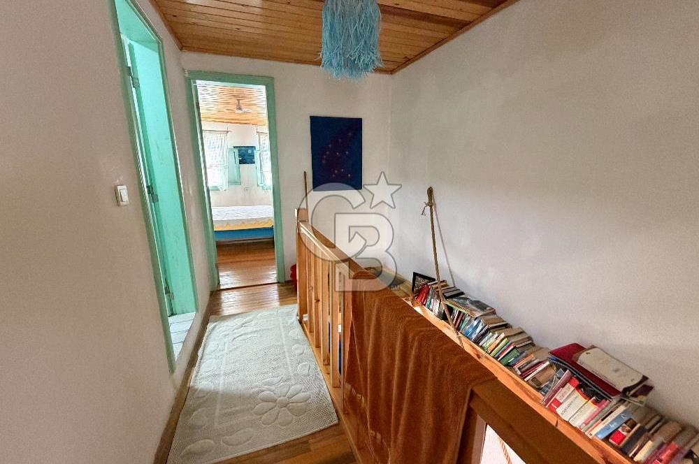 AYVALIK İSMETPAŞA’DA YENİLENMİŞ, AVLULU TAŞ EV