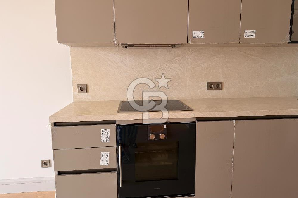 Neva Yalı'da Tam Cephe Deniz Manzaralı 1+1 Kiralık Daire