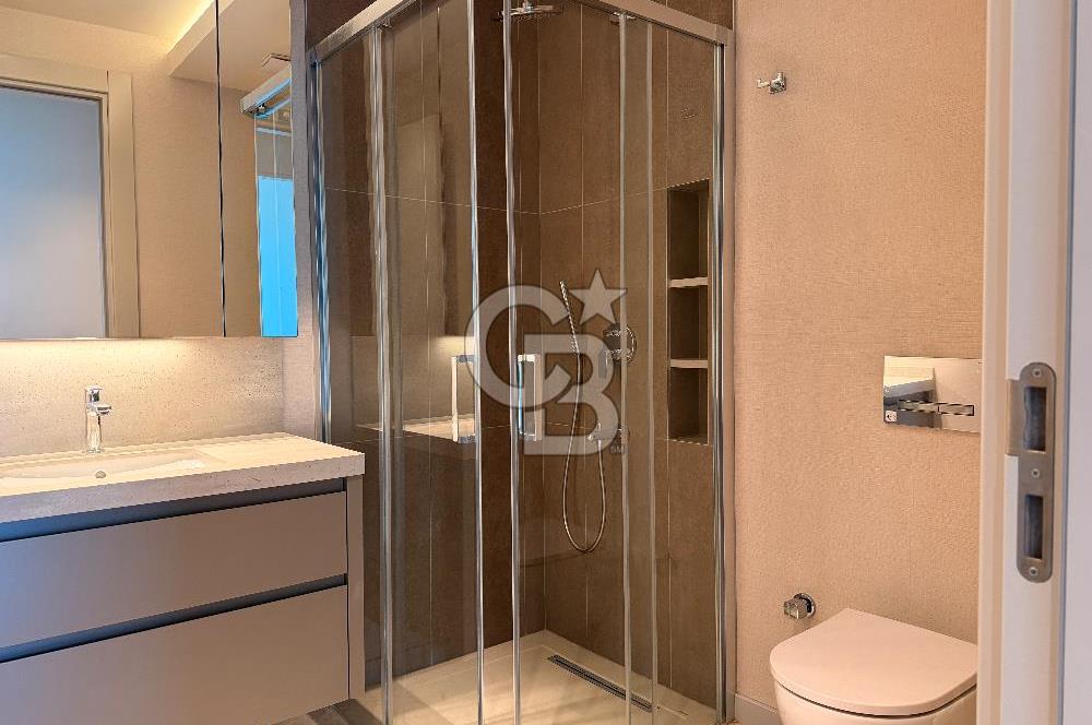Neva Yalı'da Tam Cephe Deniz Manzaralı 1+1 Kiralık Daire
