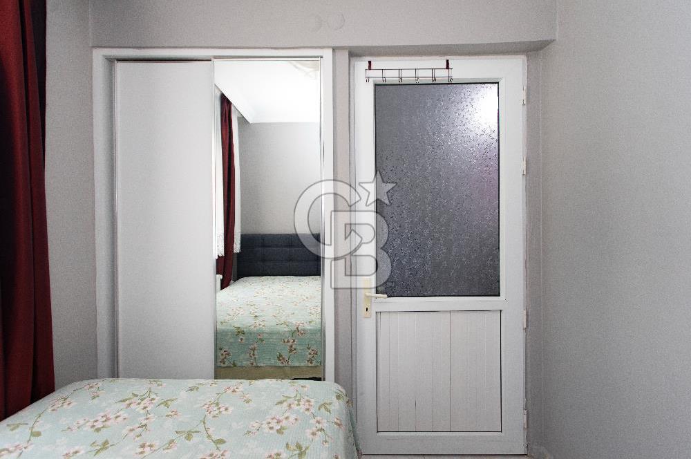 FOÇA DENİZKENT SİTESİ’NDE DENİZ MANZARALI, GENİŞ BAHÇELİ VE TERASLI 3+1 DUBLEKS