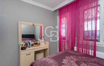 FOÇA DENİZKENT SİTESİ’NDE DENİZ MANZARALI, GENİŞ BAHÇELİ VE TERASLI 3+1 DUBLEKS