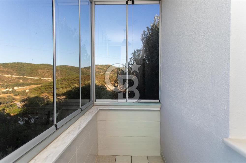 Foça Mercankent Sitesi'nde Satılık 2+1 Dubleks