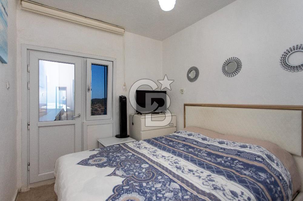 Foça Mercankent Sitesi'nde Satılık 2+1 Dubleks