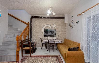 Foça Mercankent Sitesi'nde Satılık 2+1 Dubleks