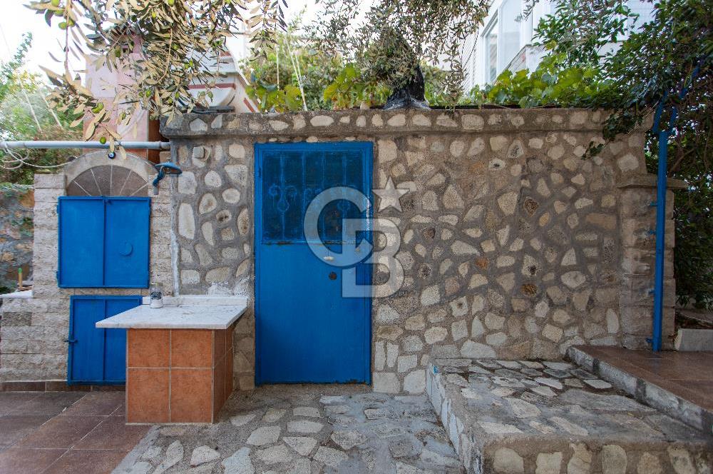 Foça Mercankent Sitesi'nde Satılık 2+1 Dubleks