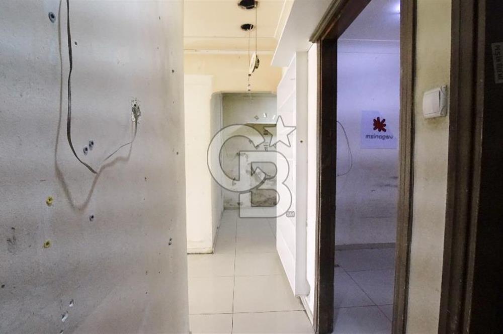 İzmir Konak Mithatpaşa Kiralık 100 m² Dükkan