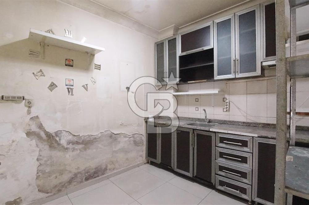 İzmir Konak Mithatpaşa Kiralık 100 m² Dükkan